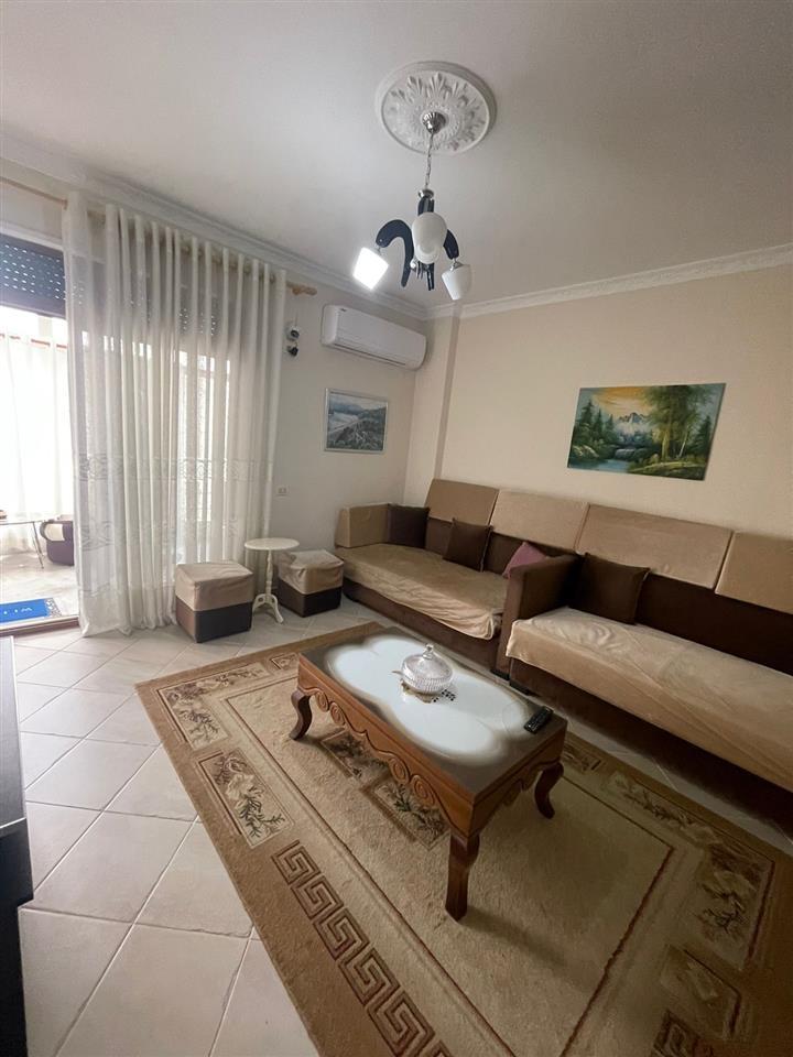 Apartament per shitje prane portit