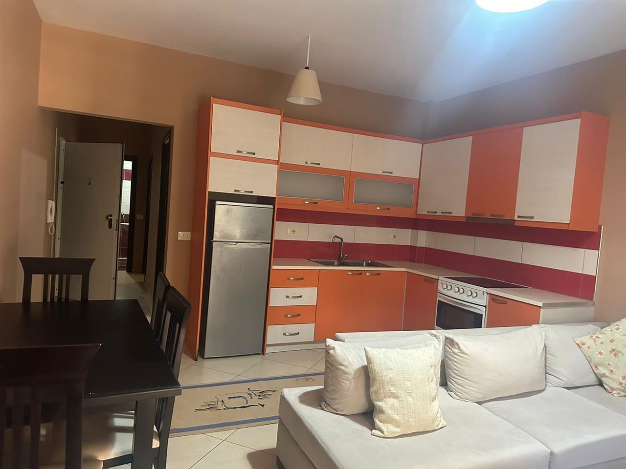 JEPET ME QERA APARTAMENT 2+1 NE QENDER NE SARANDE