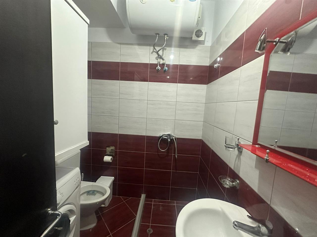 JEPET ME QERA APARTAMENT 2+1 NE QENDER NE SARANDE