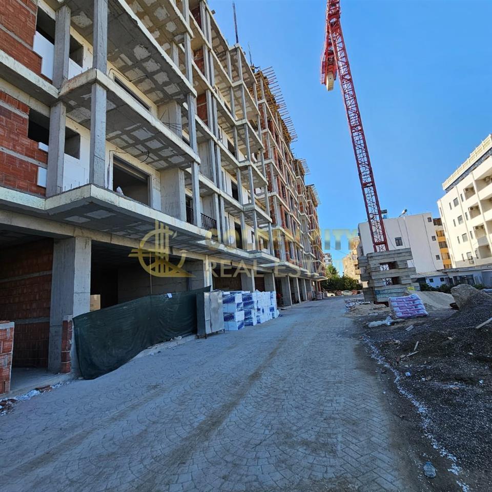 Shitet apartament 2+1+2 GOLEM