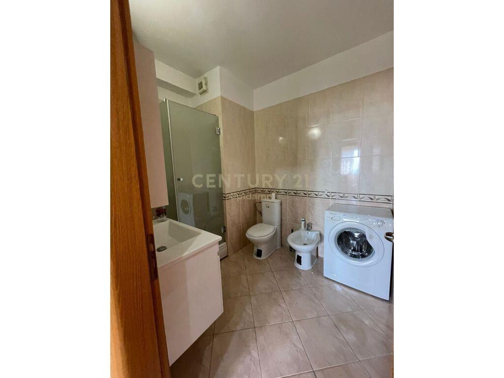 JEPET APARTAMENT 2+1+2 NE QENDER ME PAMJE DETI, DURRES!!
