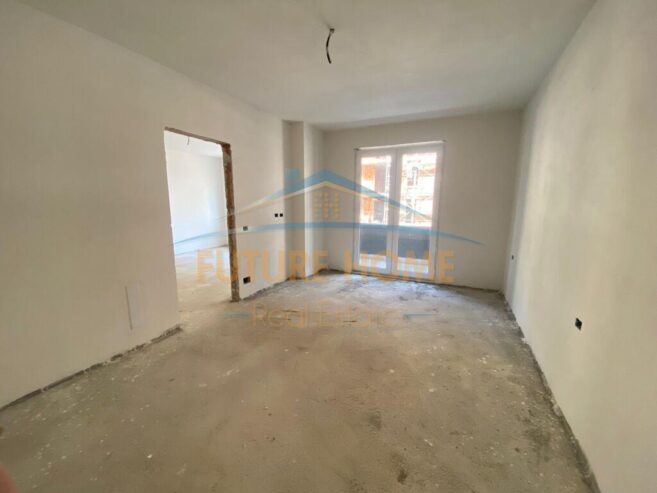Shitet, Apartament 2+1, Kompleksi Univers City