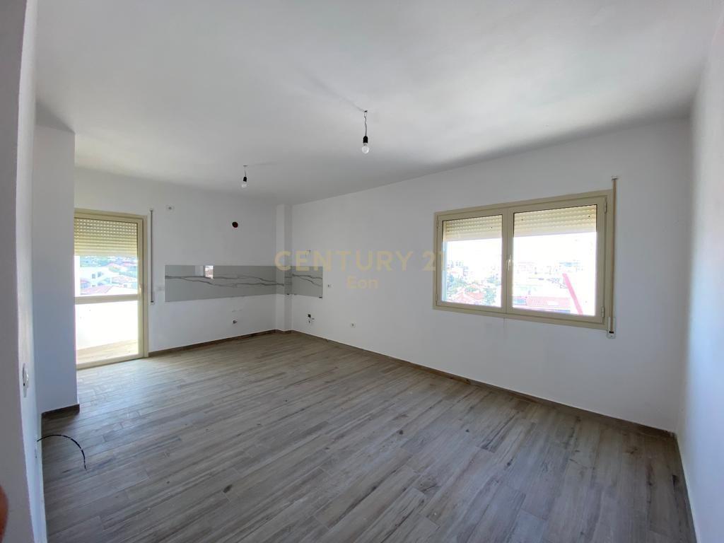SHITET APARTAMENT 1+1 TEK SPITALI !!