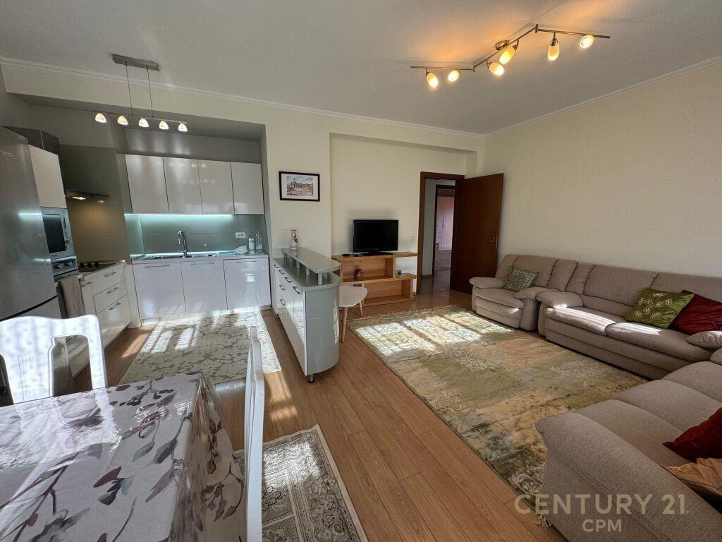 Per Qira | Apartment 2+1+2 | Pazari I ri | 750 € /Muaj