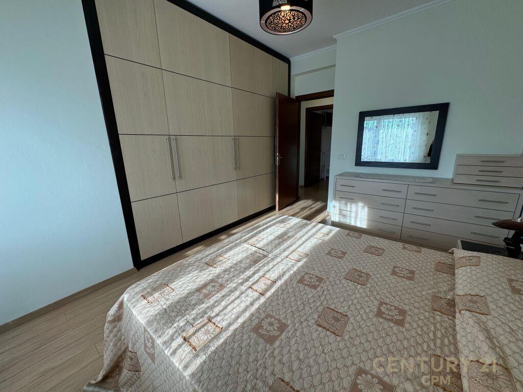 Per Qira | Apartment 2+1+2 | Pazari I ri | 750 € /Muaj