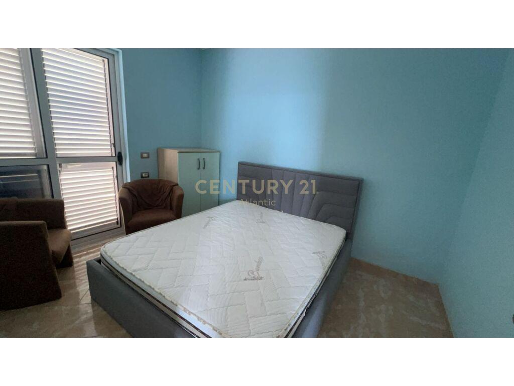 JEPET ME QIRA APARTAMENT 2+1 NE PLAZH VIJE E PARE ME DETIN !