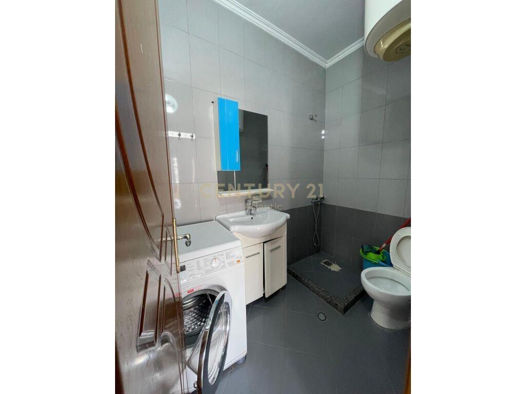 JEPET ME QERA APARTAMNET 1+1 NE PLAZH RROTA E KUQE !