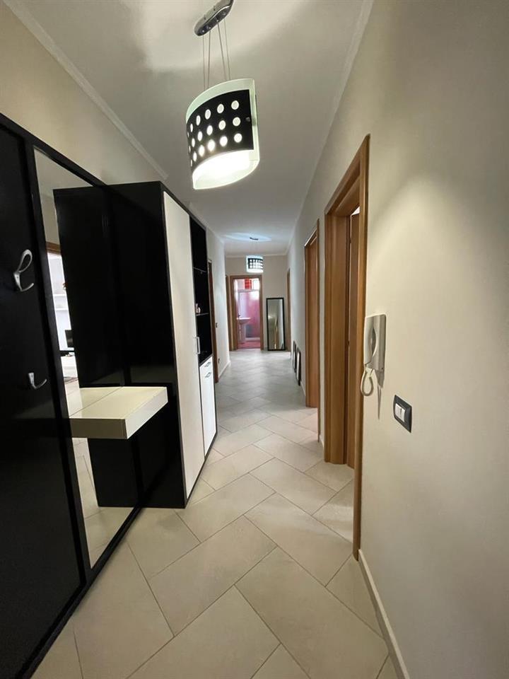 Qira, Apartament 2+1+2,Vollga Durres.