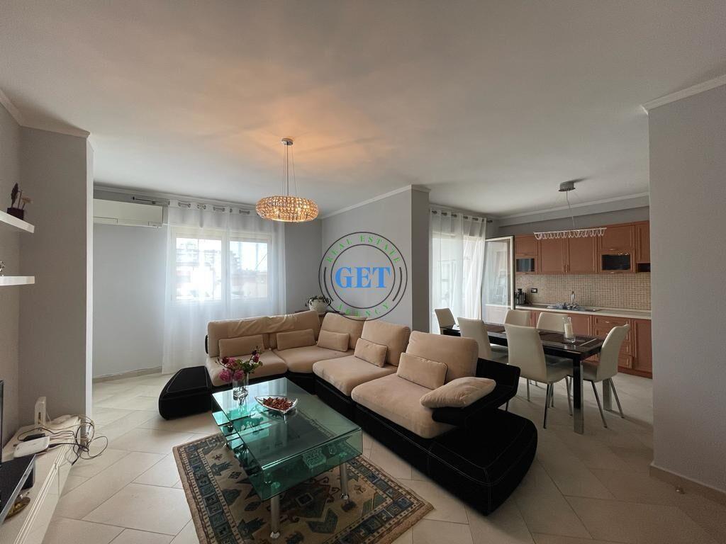 Qira, Apartament 2+1+2,Vollga Durres.