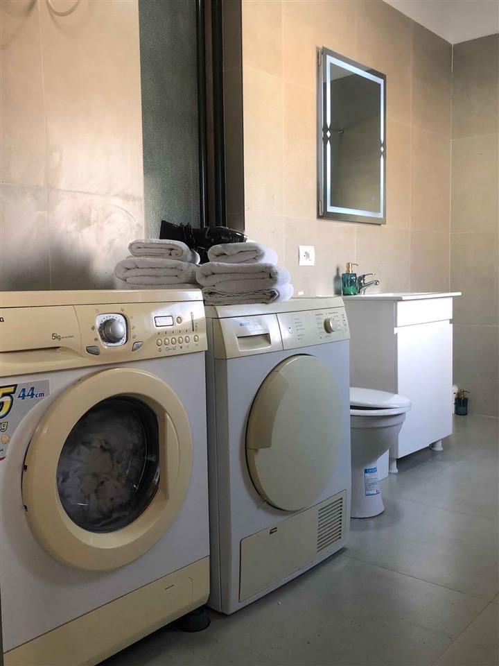 Qira ditore dhe javore – ideal për qëndrime fleksibile!