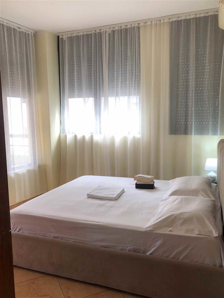 Qira ditore dhe javore – ideal për qëndrime fleksibile!