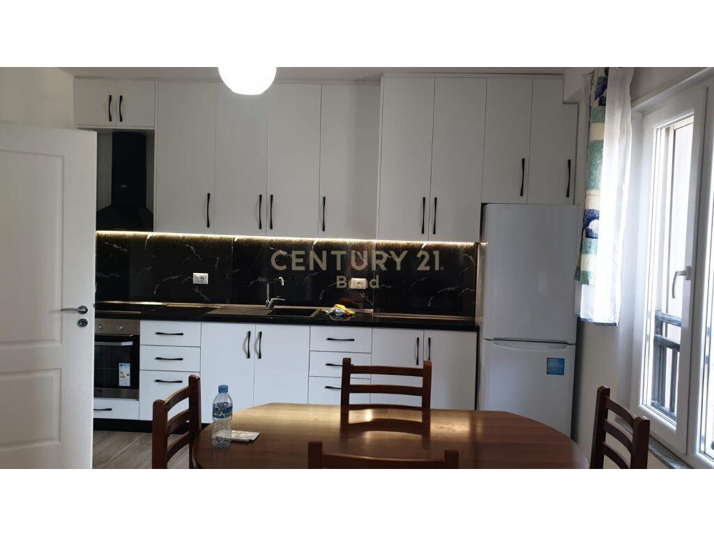 Apartament 2+1+2 Per Qera, Vila L, Astir Vila L Tirana, Alb