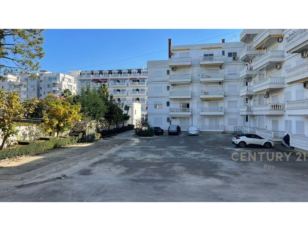 SHITET GARSONIERE TEK FLOWER HOTEL!