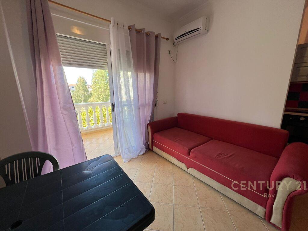 SHITET GARSONIERE TEK FLOWER HOTEL!