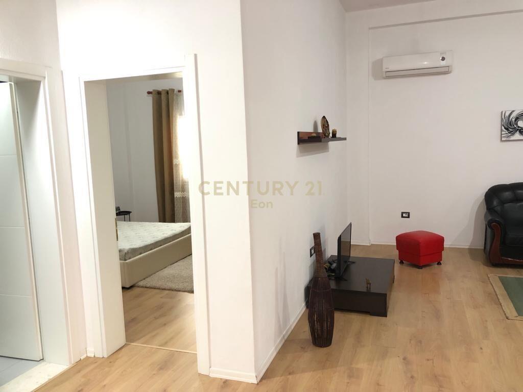 JEPET ME QIRA KAT VILE 2+1 PRANE ZJARRFIKESES DURRES!