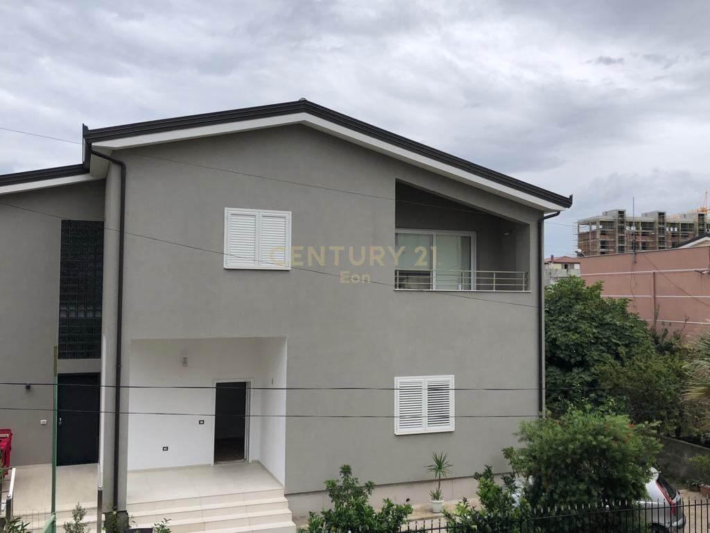 JEPET ME QIRA KAT VILE 2+1 PRANE ZJARRFIKESES DURRES!