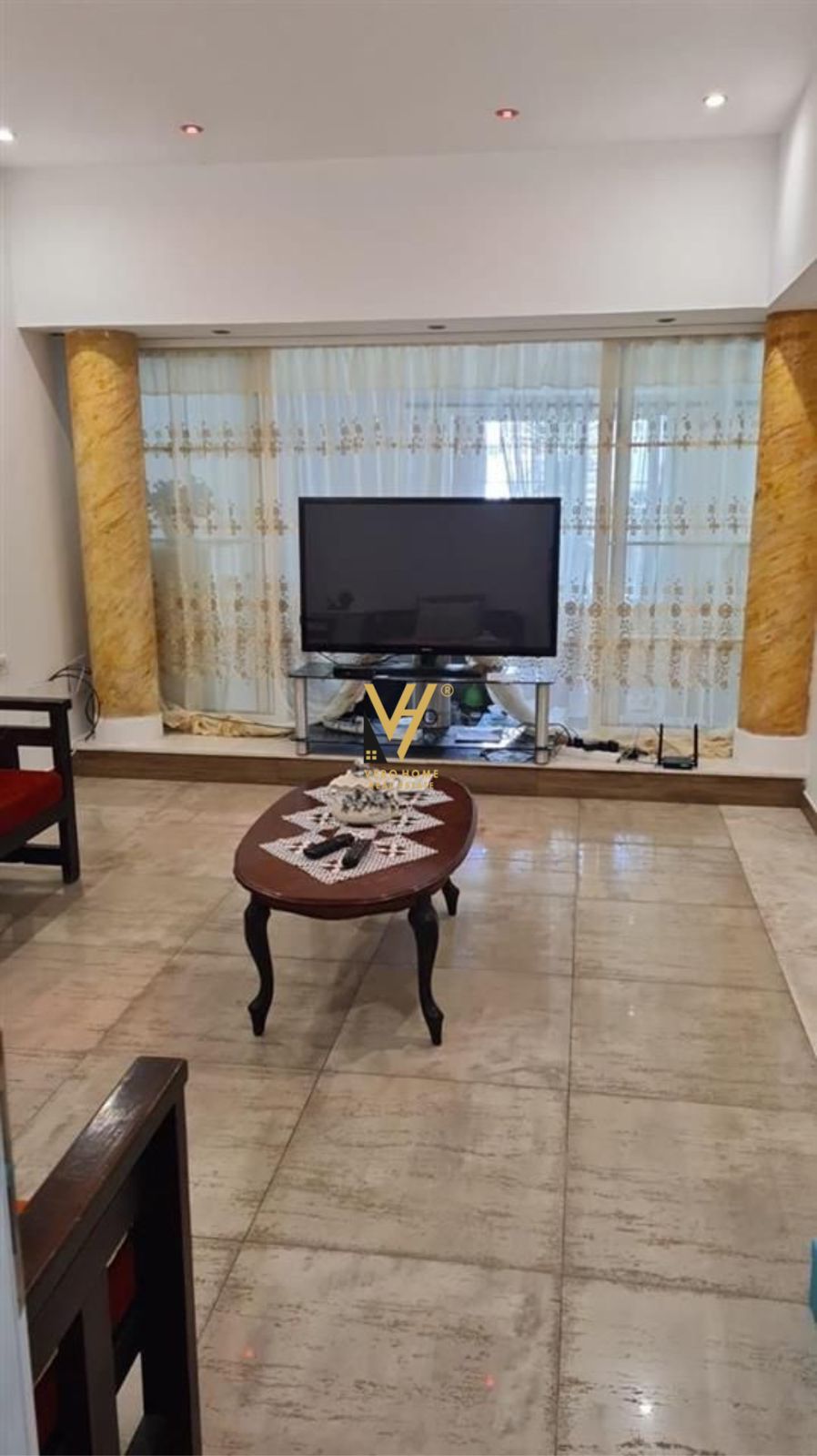 ZYRE 140M2 ME QERA TE QYTETI I STUDENTIT 700 EURO