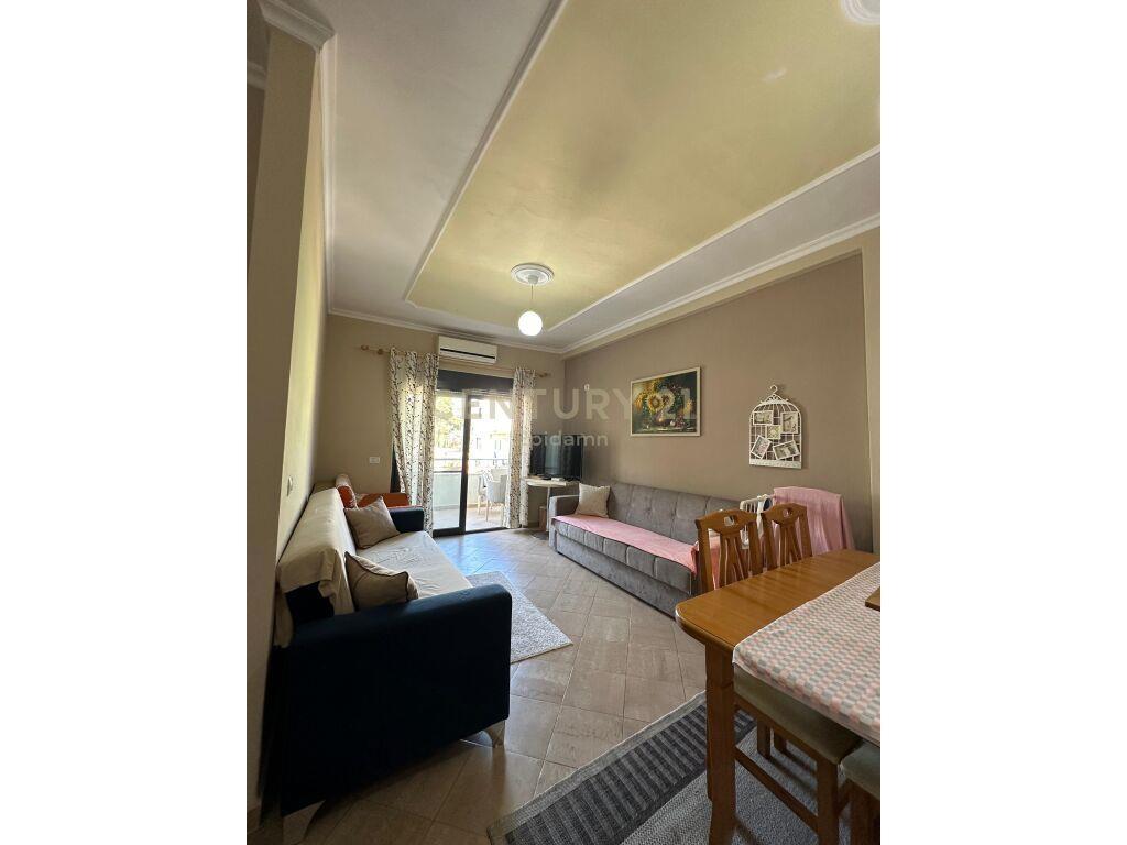 Apartament 1+1 Për Shitje në Golem !