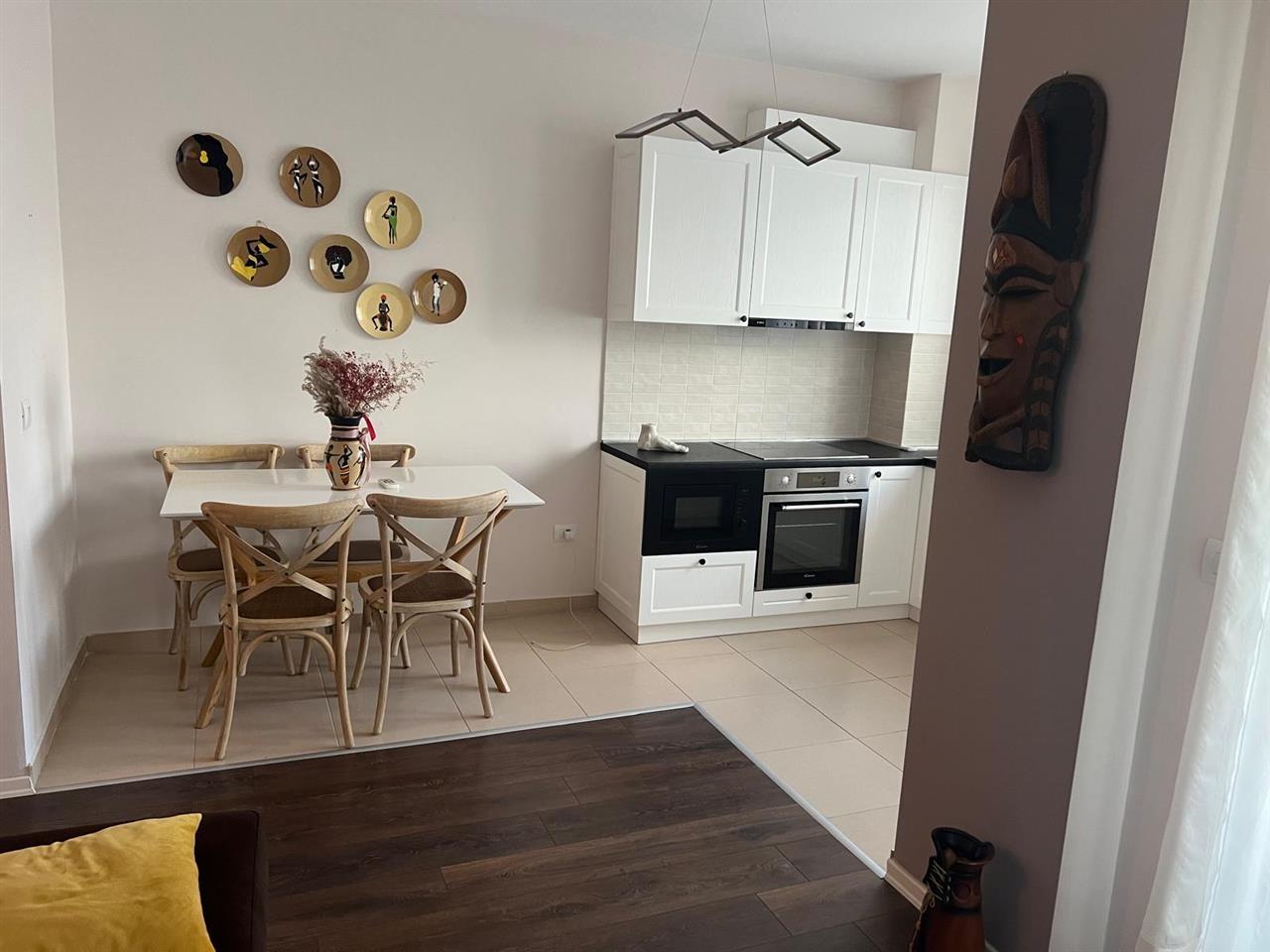 Apartament 2+1 me Qera, Kopshti Zoologjik, – 700€