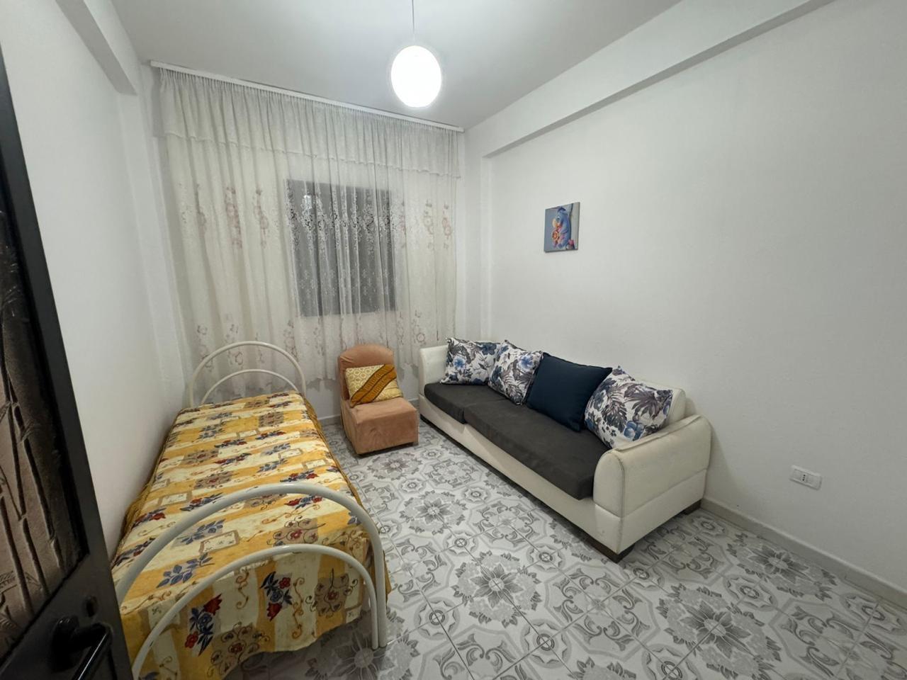 Jepet me qera kati i nje vile