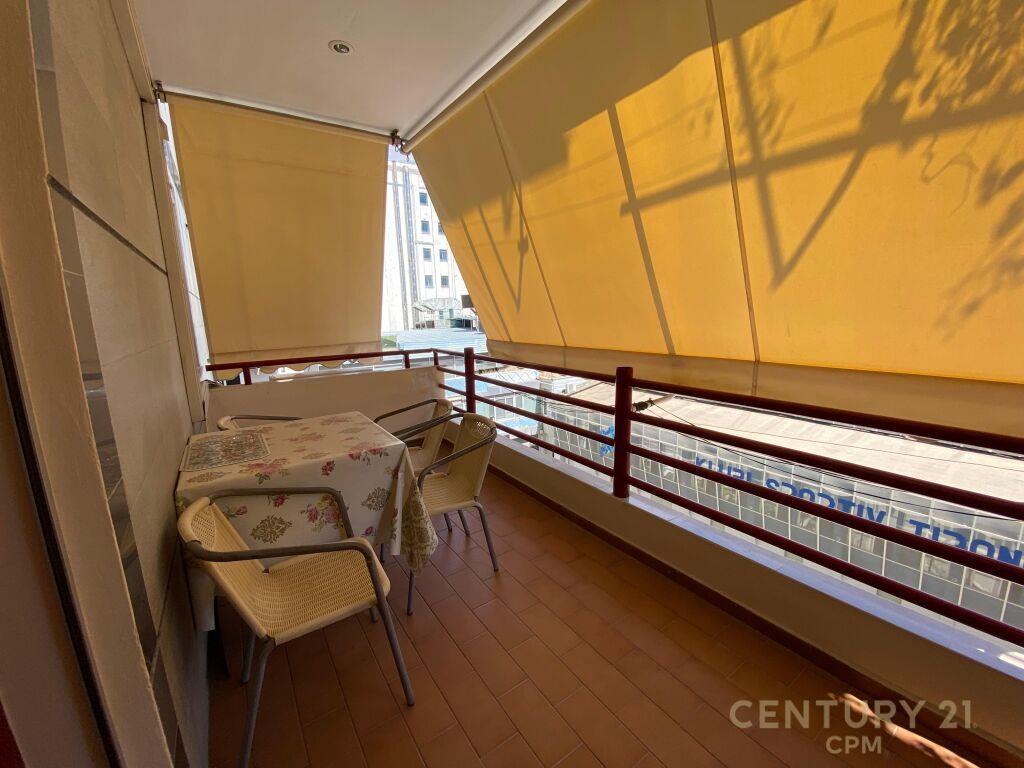 Japim me qira apartament 1+1 ne rrugën e Kavajës, bot102468