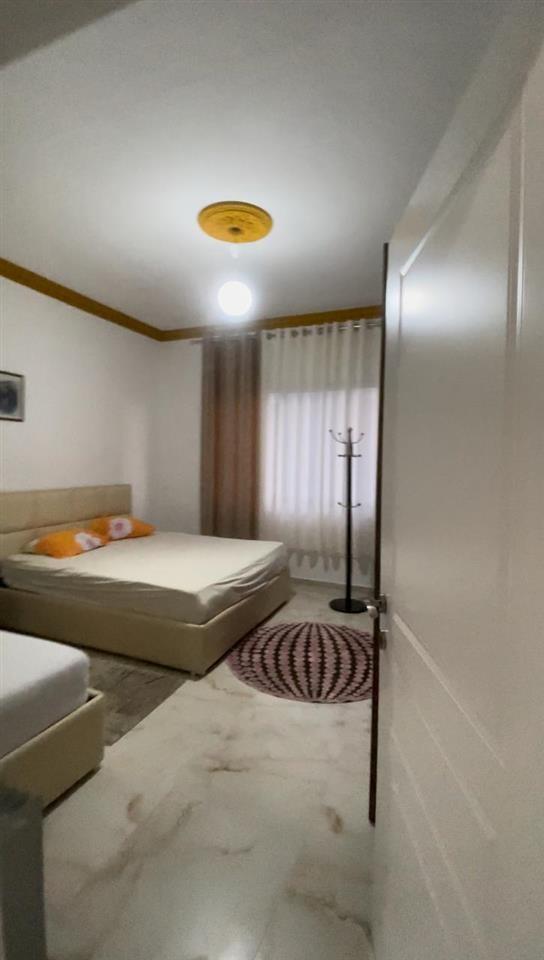 Shitet Shtëpi Private