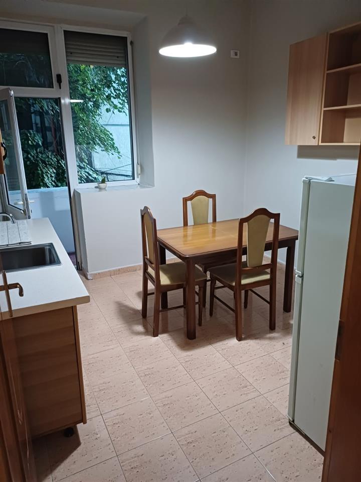 Qera, Apartament 1+1+ Ambient Gatimi, Sheshi Willson, Tiranë