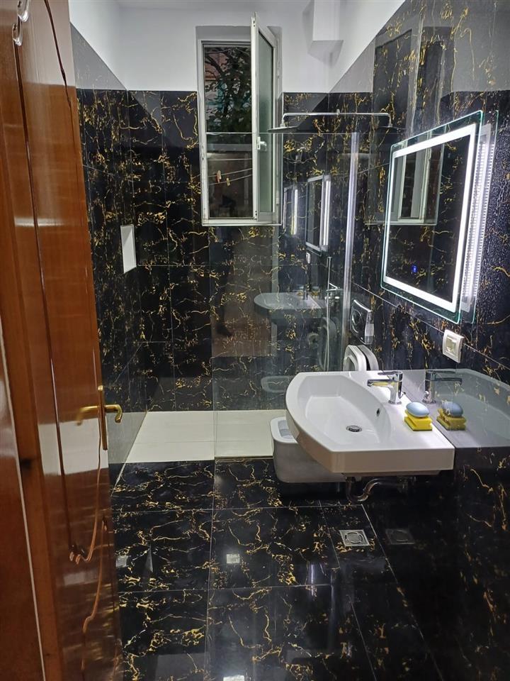 Qera, Apartament 1+1+ Ambient Gatimi, Sheshi Willson, Tiranë