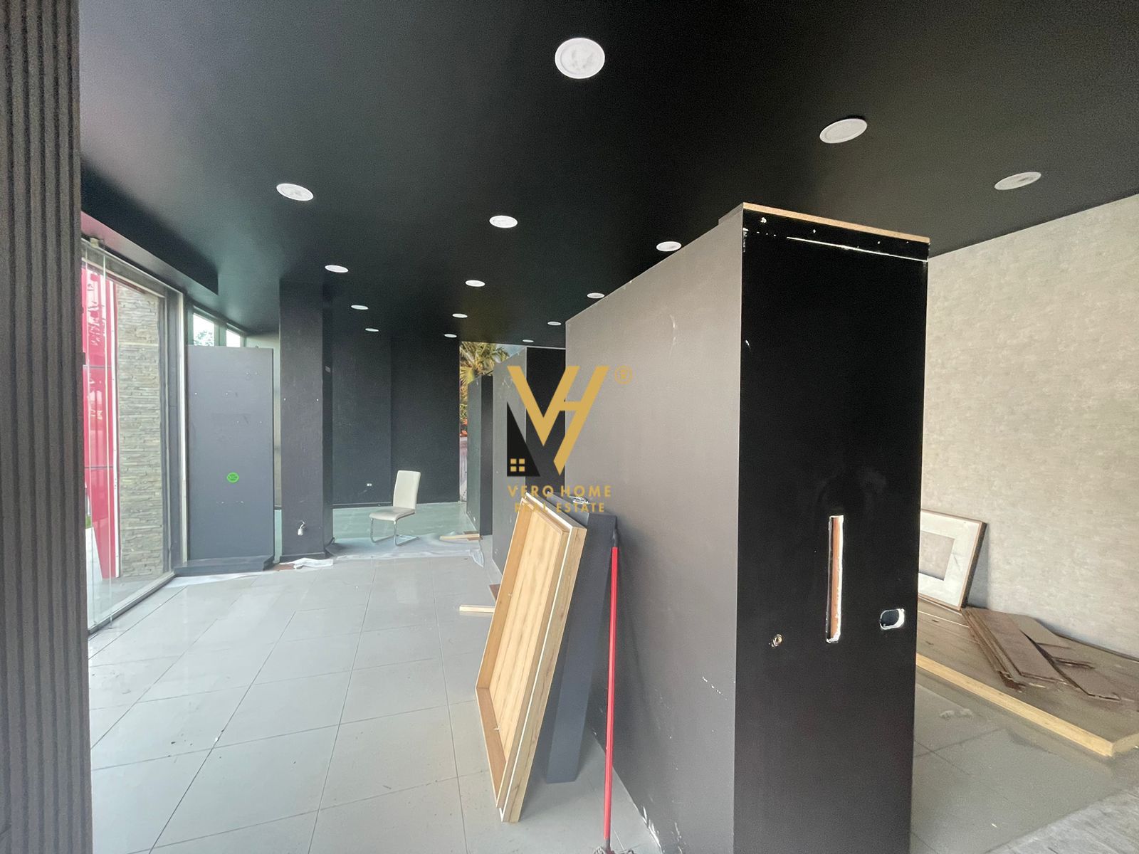 DYQAN 50 M2 ME QERA NE SELITE 600 EURO