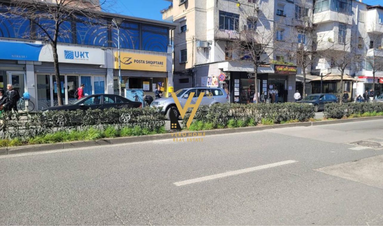 DYQAN 90 M2 TE RRUGA BARDHYL 350.000 EURO