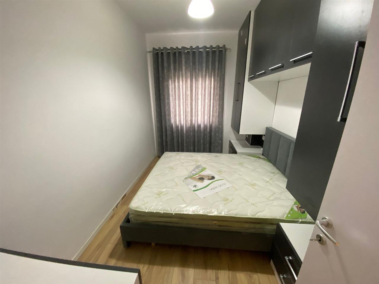 Jepe me qera, Apartament 1+1, Fresku, 35000 lek