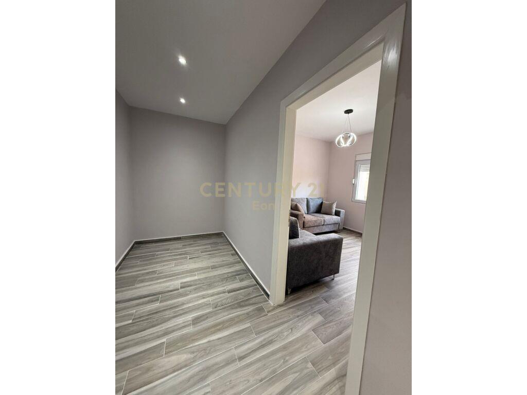 APARTAMENT 2+1 PER QIRA TEK TREGU INDUSTRIAL!