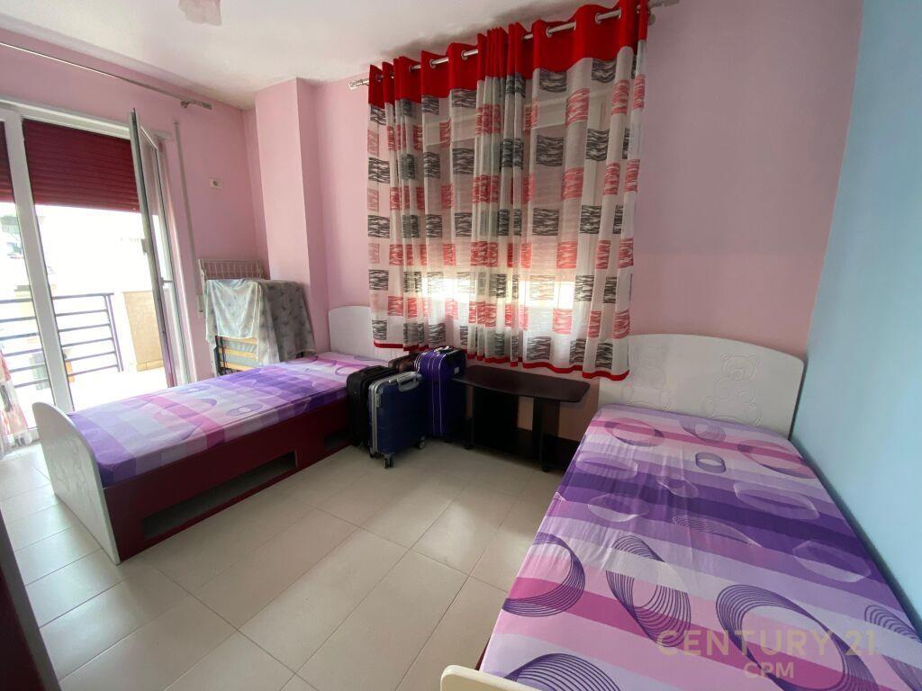 Per Qira | Apartment 2+1+2 | Jata Market prane rrethit Asti