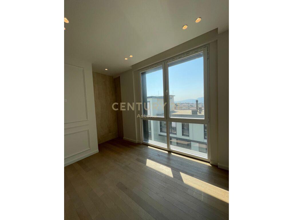 Per Qira | Apartment 3+1+2 | Rruga e Elbasanit | 1,100 € /M