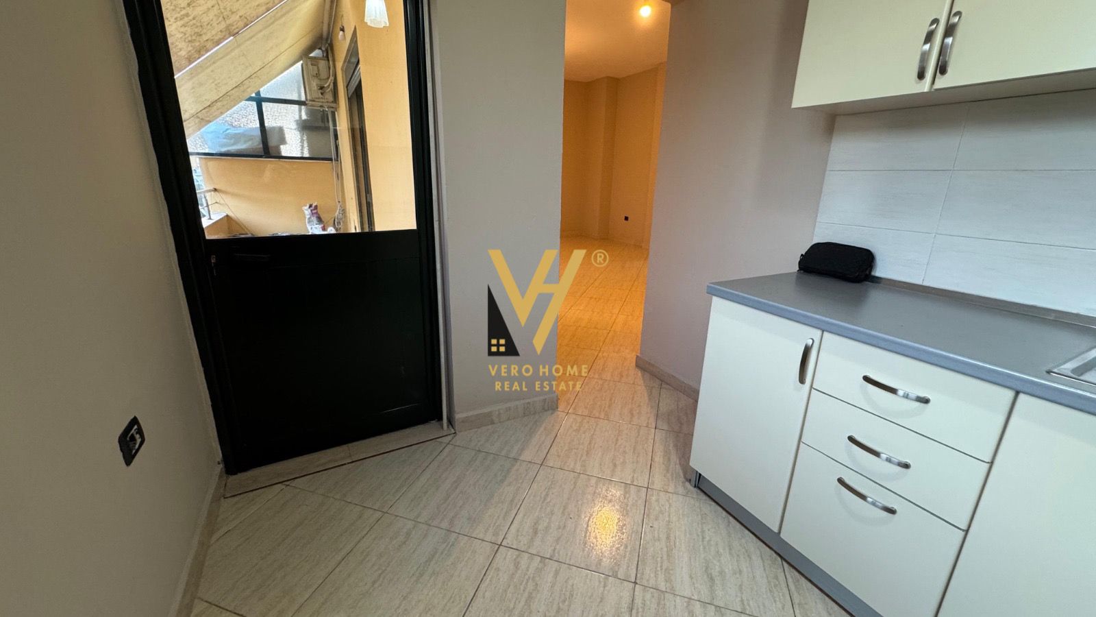 ZYRE 120 M2 TE KOPSHTI ZOOLOGJIK 550 EURO