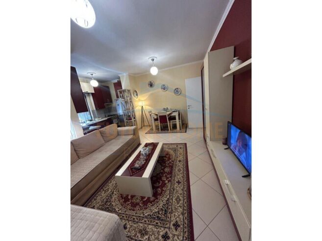 Shitet apartament 1+1 Ali Demi