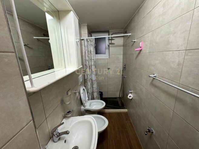 SHESIM APARTAMENT 1+1 ME KUZHINE TE VEÇUAR NE VOLLGA DURRES!