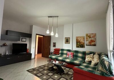 SHITET APARTAMENT 2+1 PRANE UJESJELLESIT DURRES !