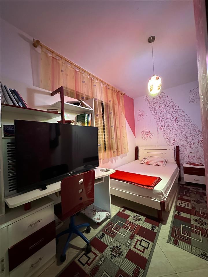 SHITET APARTAMENT 2+1 PRANE UJESJELLESIT DURRES !