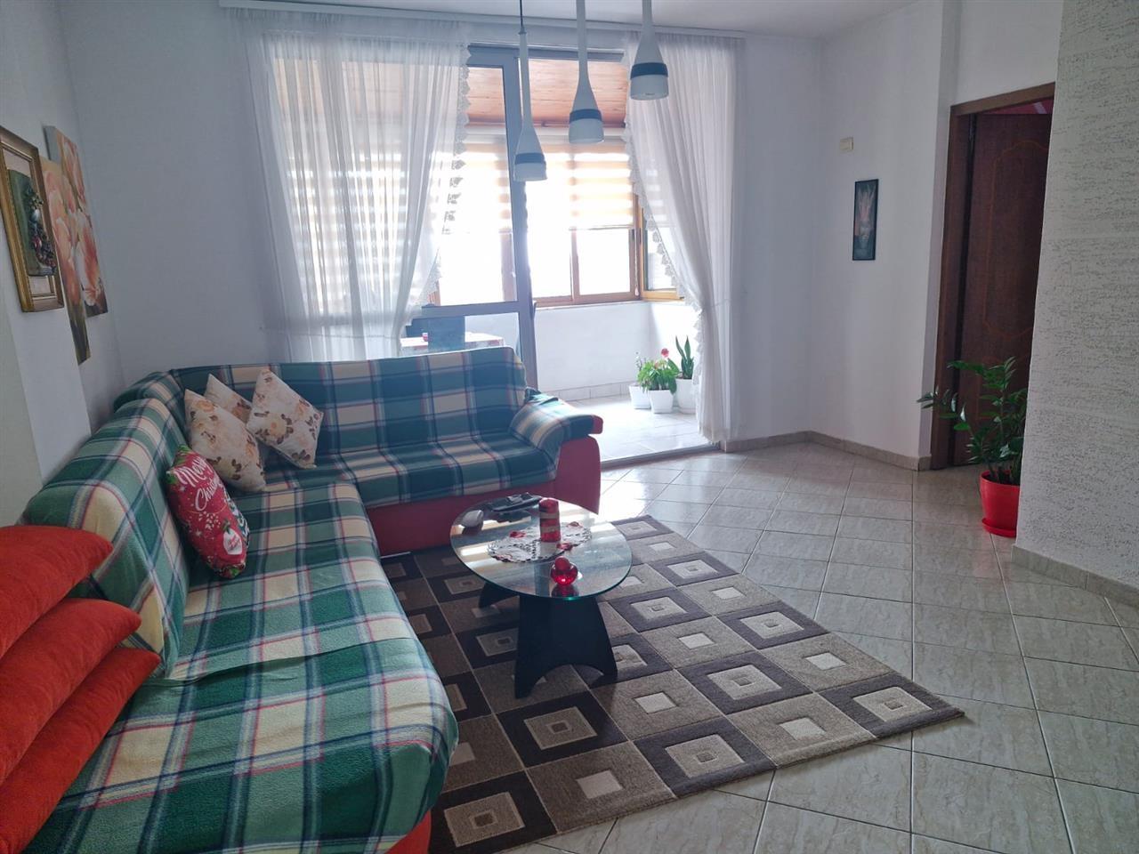 SHITET APARTAMENT 2+1 PRANE UJESJELLESIT DURRES !