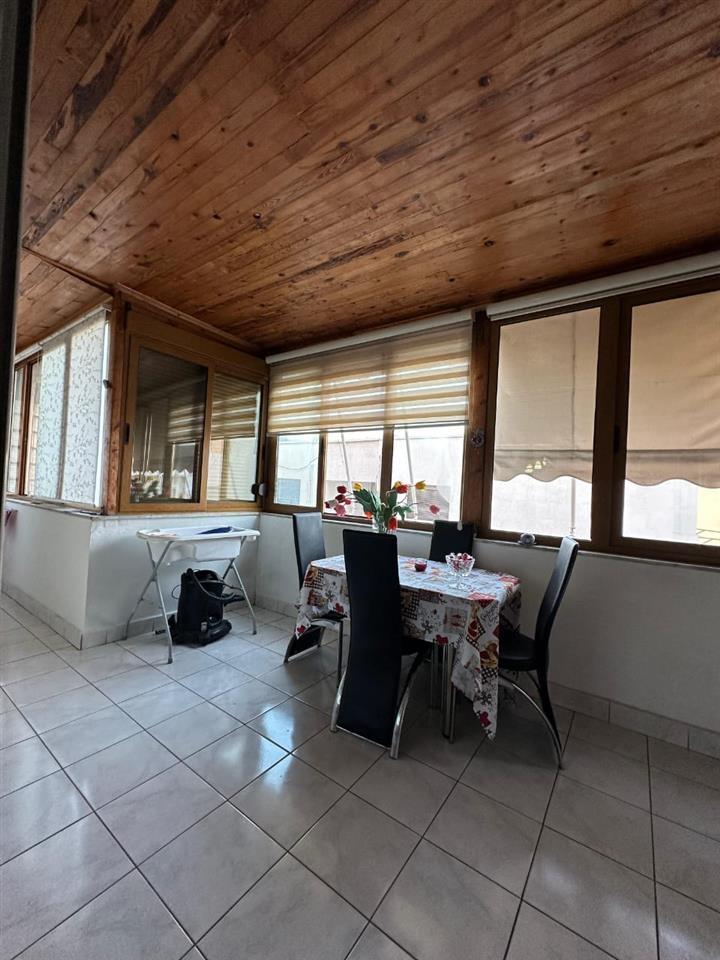SHITET APARTAMENT 2+1 PRANE UJESJELLESIT DURRES !