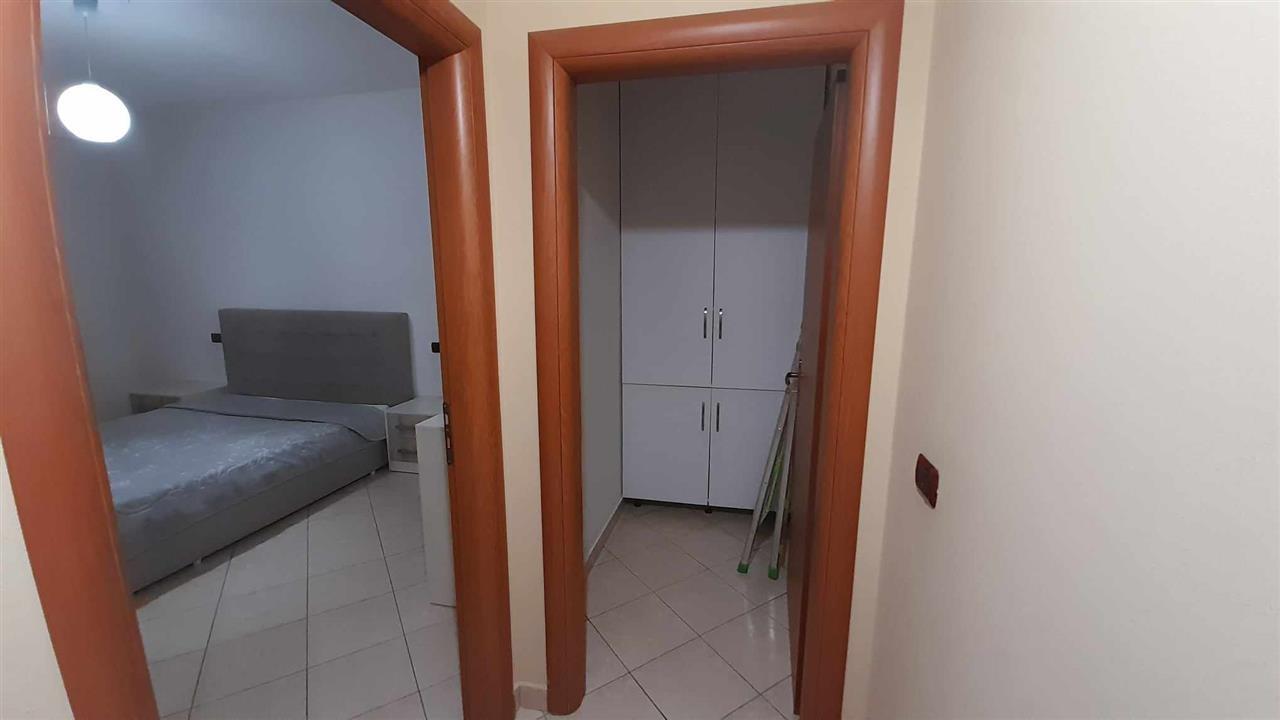 Apartament 2+1 me qira, qender Durres