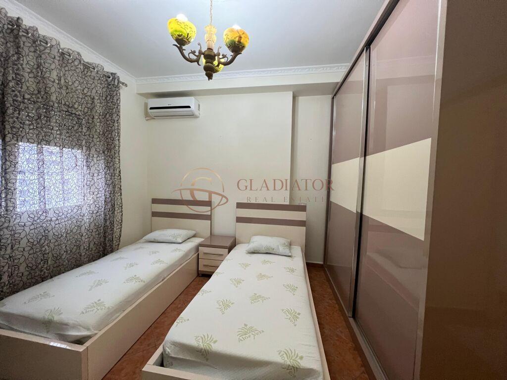 SHITET APARTAMENT 2+1+2 PRANE KAZAZIT, DURRES!