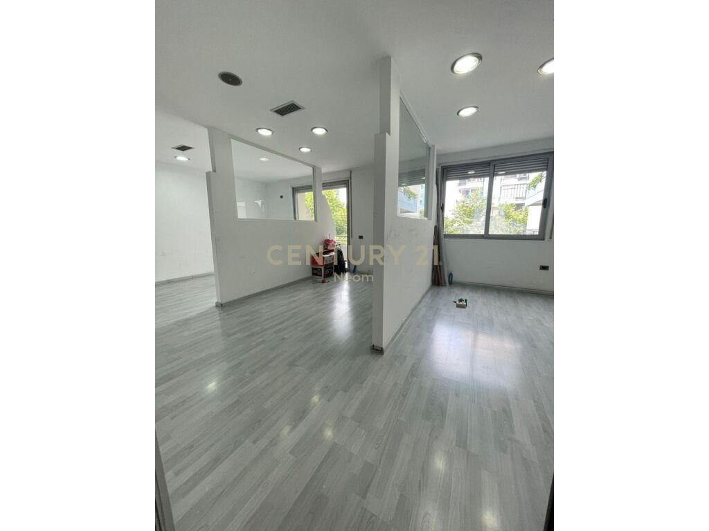 Qira | Ambient | Casa Italia | €1000