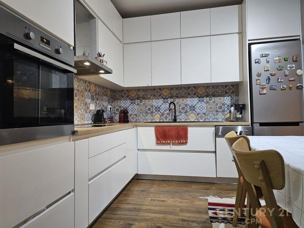 P Qira | Apartment 3+1+2 | Kodra e Diellit |1,000 € /Muaj