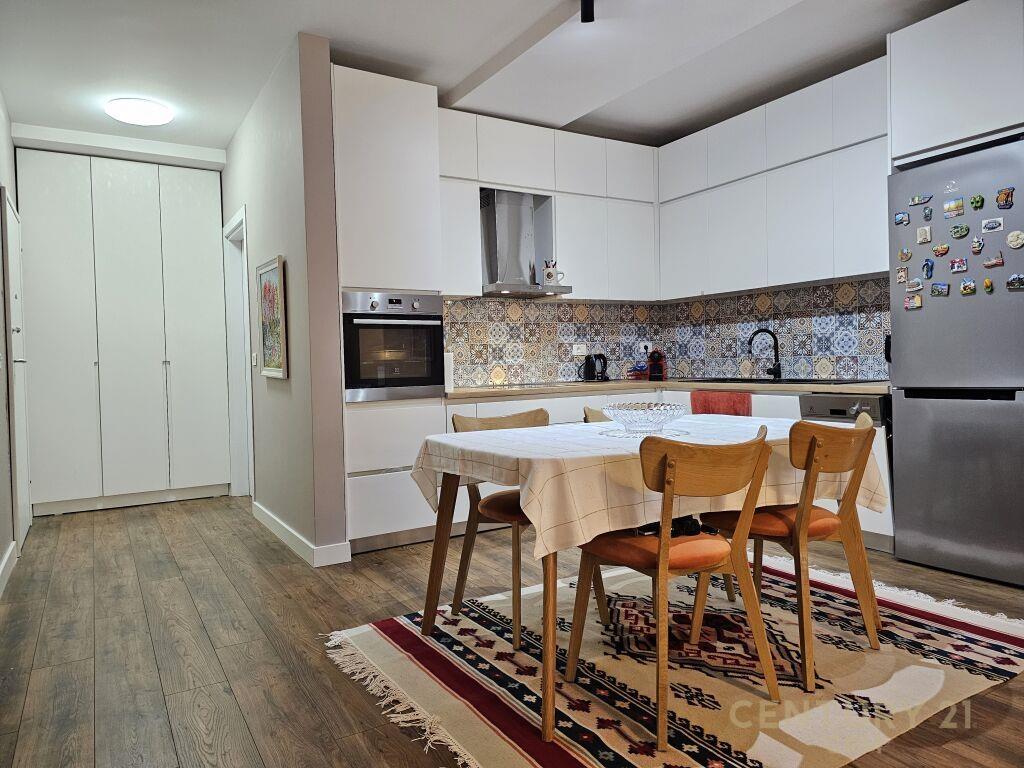 P Qira | Apartment 3+1+2 | Kodra e Diellit |1,000 € /Muaj