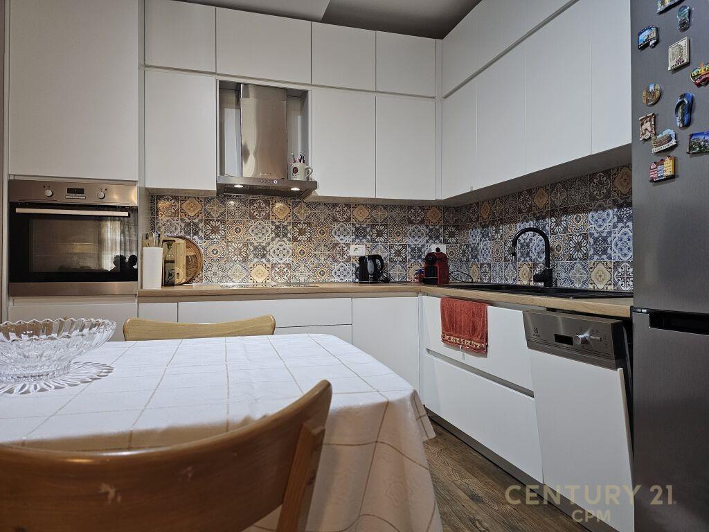 P Qira | Apartment 3+1+2 | Kodra e Diellit |1,000 € /Muaj