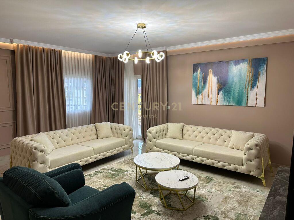 Per Qira | Apartment 3+1+2 | Farke 1,200 € /Muaj