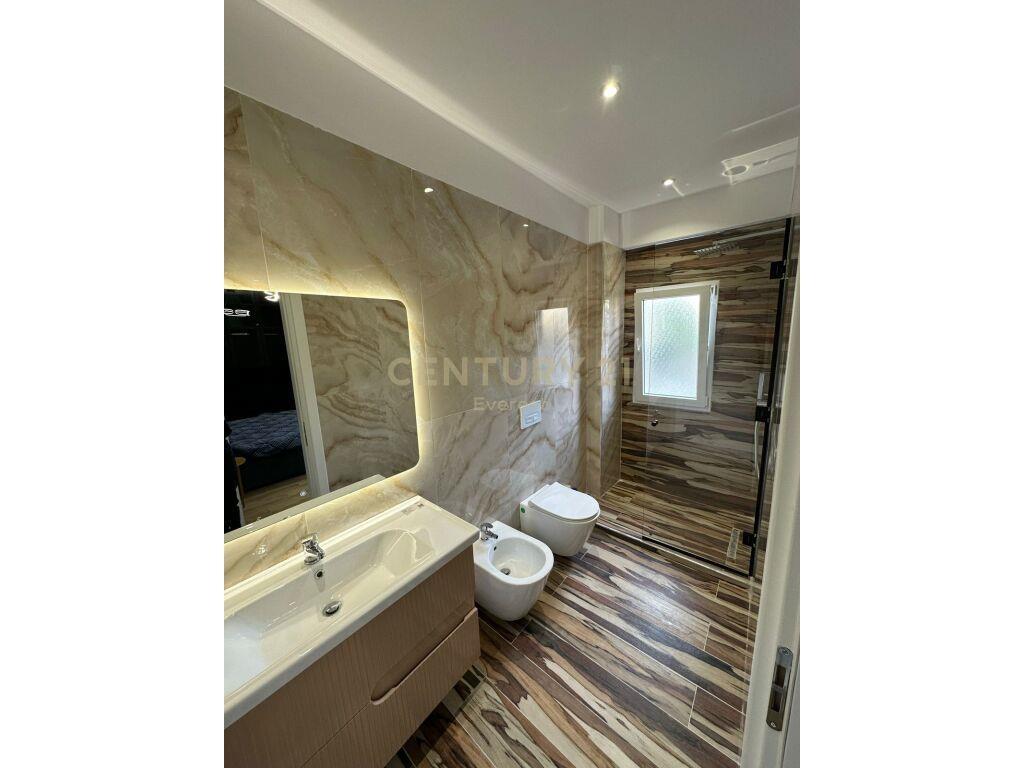 Per Qira | Apartment 3+1+2 | Farke 1,200 € /Muaj