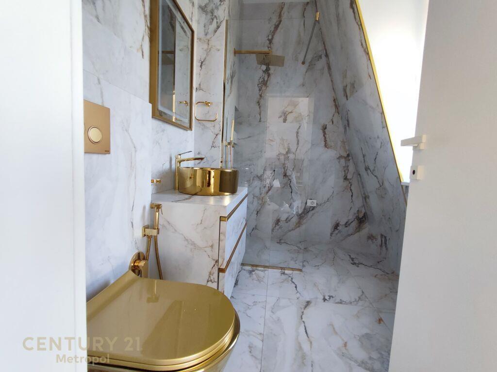 Per Qira | Apartment 2+1+2 | Qendra Tregtare TEG | 1,800 €